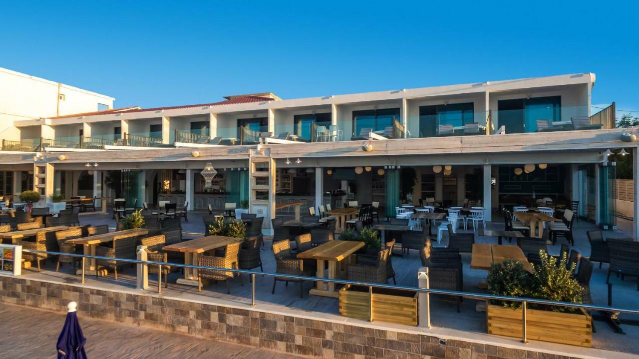 לגאנאס Mandala Seafront Suites מראה חיצוני תמונה